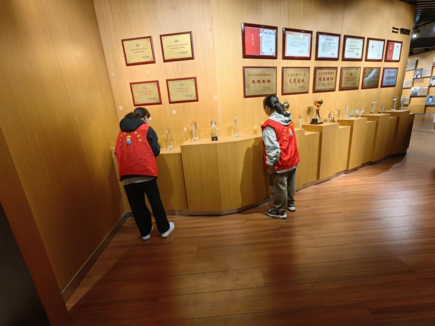 a4251fd2319788e04d794b761402c059